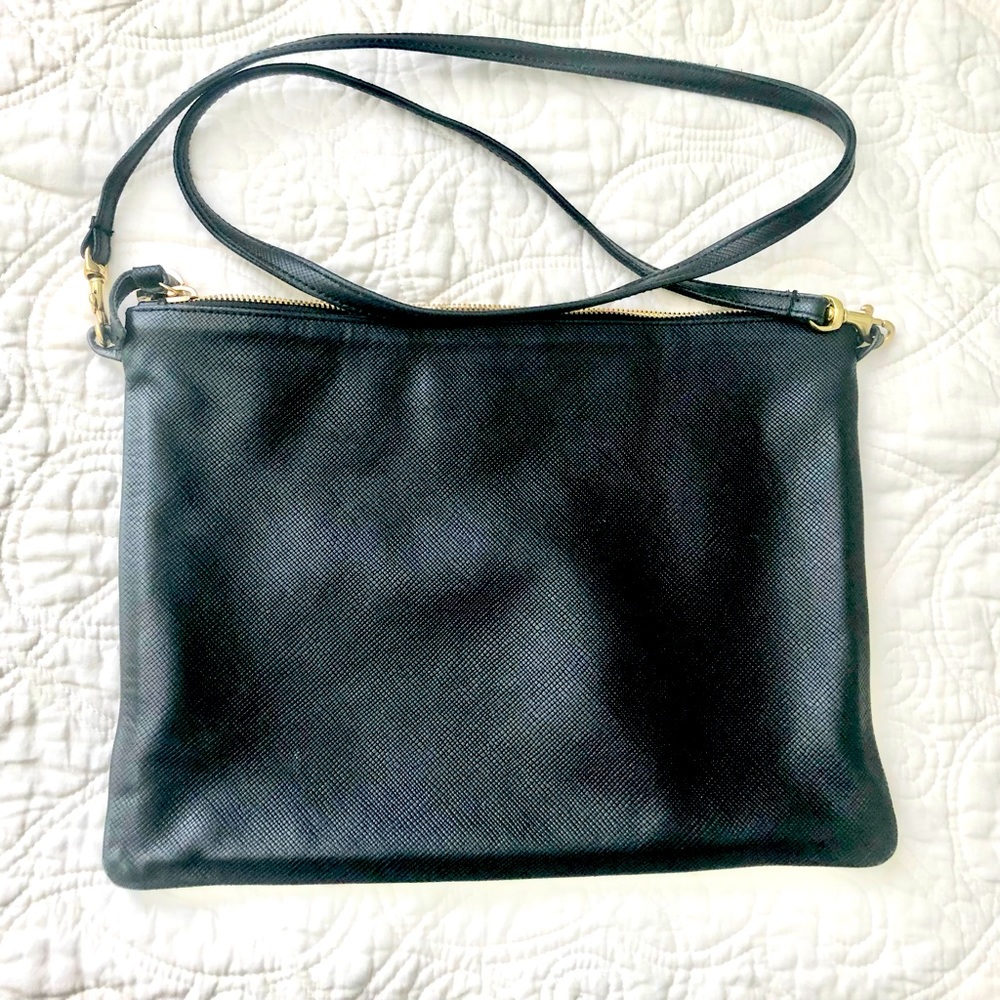 Single sac, Clare V